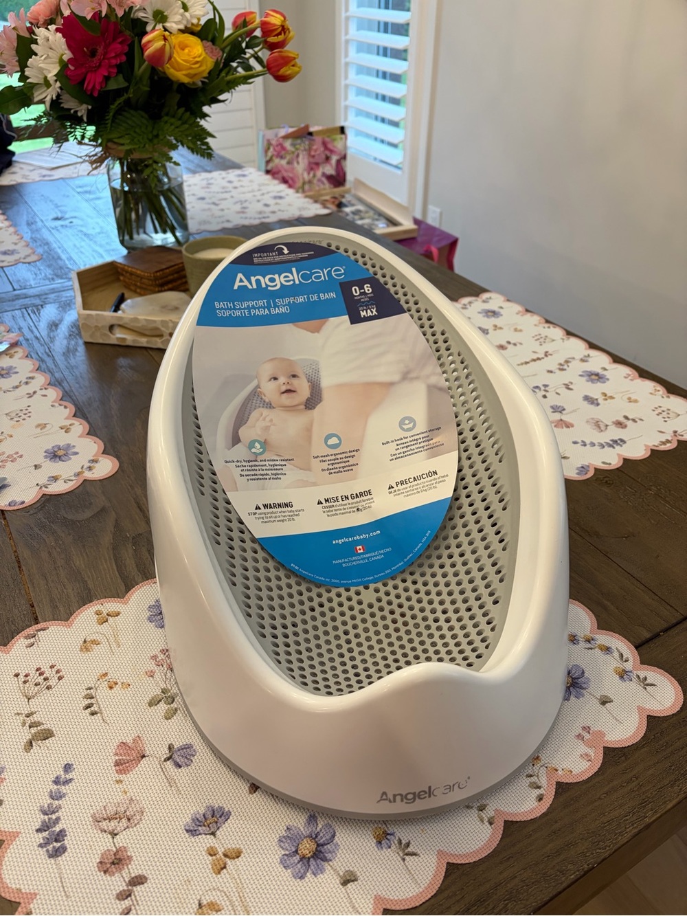 Angelcare White Infant Bath Support - Soft Mesh Baby Bath Seat